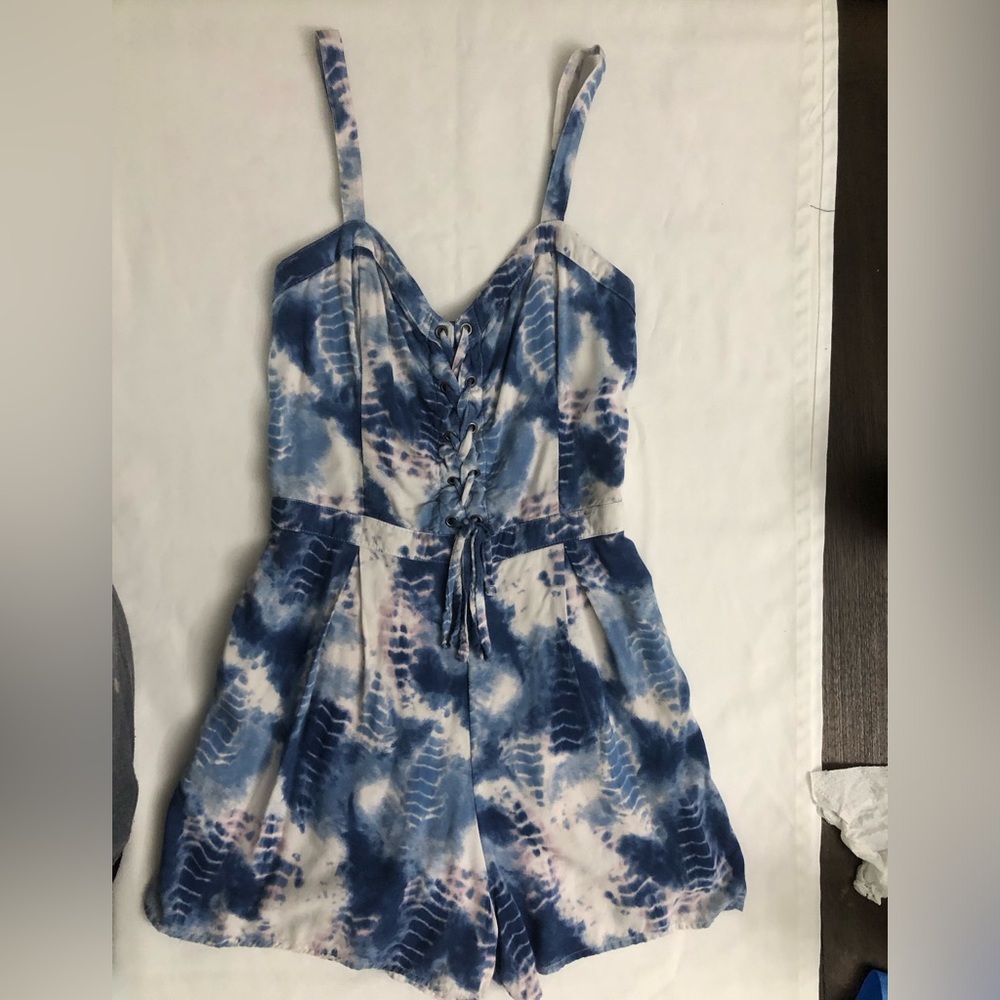 Hollister Blue & White Tie-Dye Romper Size Medium Adjustable Straps
